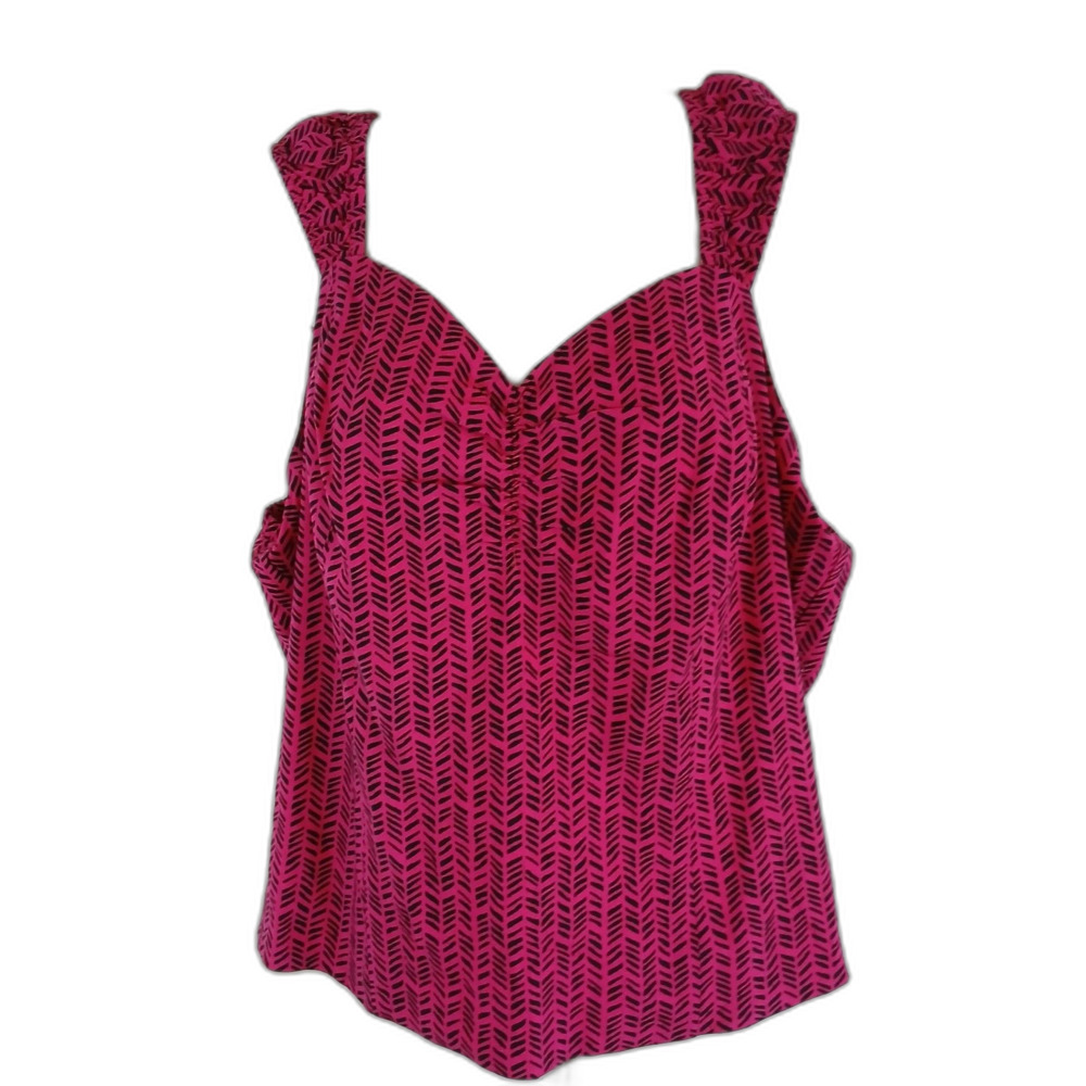 Torrid Top Pink black challis smocked crop top chevron NWT sz 2 summer beach